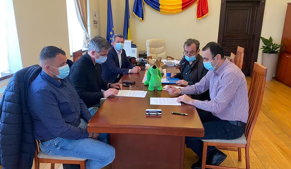 VIDEO | SIGHETU MARMAȚIEI: A fost semnat contractul de furnizare a autobuzelor electrice VIDEO | SIGHETU MARMAȚIEI: A fost semnat contractul de furnizare a autobuzelor electrice