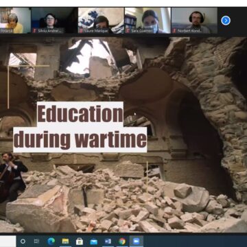 VIDEO | „Învățând din istoria secolului 20 – Tineri de azi faţă în faţă cu tineri de ieri”- workshop pe teme de istorie