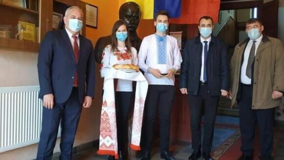 VIDEO | Două licee din Sighet vor fi dotate cu echipamente didactice și IT de ultimă generație VIDEO | Două licee din Sighet vor fi dotate cu echipamente didactice și IT de ultimă generație