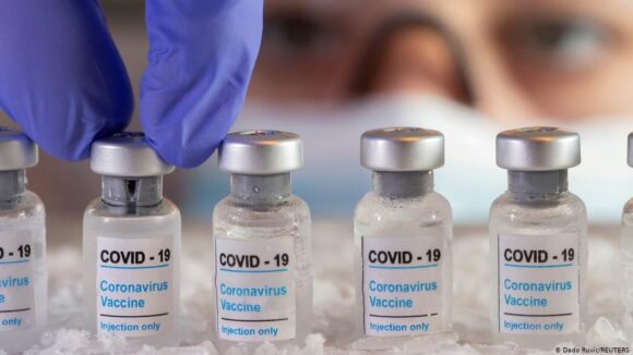 VIDEO | În cursul lunii aprilie va începe vaccinarea prin intermediul centrelor mobile şi al medicilor de familie VIDEO | În cursul lunii aprilie va începe vaccinarea prin intermediul centrelor mobile şi al medicilor de familie