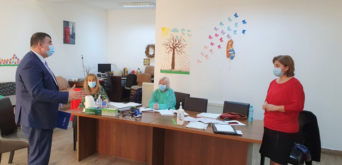VIDEO | Proiectul ”MAI APROAPE DE CETĂȚEAN” – prin care Serviciul de Evaluare a Persoanelor cu Handicap își desfășoară activitatea în patru noi locații din Maramureș, este apreciat de cetățeni