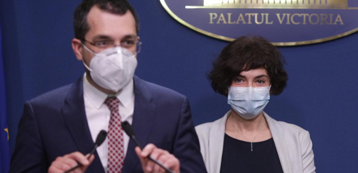VIDEO | Premierul Cîțu i-a demis pe Vlad Voiculescu și Andreea Moldovan. Cine asigură interimatul la Ministerul Sănătății VIDEO | Premierul Cîțu i-a demis pe Vlad Voiculescu și Andreea Moldovan. Cine asigură interimatul la Ministerul Sănătății