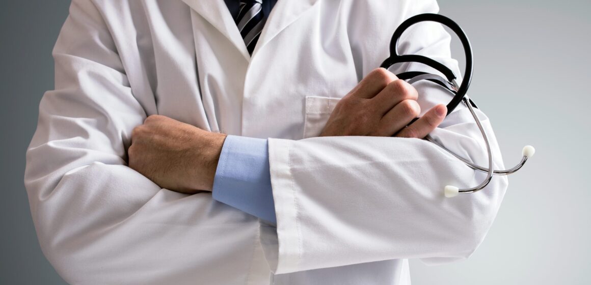 Medicii de familie vor primi 40 lei pentru fiecare vaccinare. Plata pentru medicii rezidenți, deja stabilită