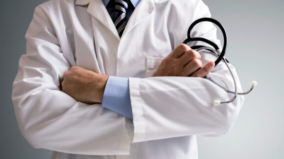 Medicii de familie vor primi 40 lei pentru fiecare vaccinare. Plata pentru medicii rezidenți, deja stabilită