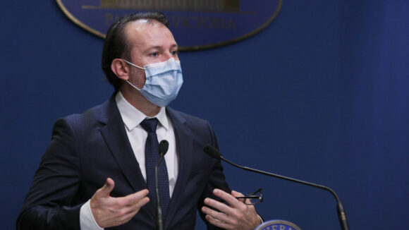 Florin Cîțu: Ne gândim să renunțăm la mască după ținta de 10 milioane de persoane vaccinate Florin Cîțu: Ne gândim să renunțăm la mască după ținta de 10 milioane de persoane vaccinate