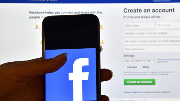 Facebook anunţă schimbări majore. Ce funcţii noi pune la dispoziţia utilizatorilor Facebook anunţă schimbări majore. Ce funcţii noi pune la dispoziţia utilizatorilor