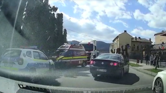 VIDEO | Pieton accidentat pe strada Dragoș Vodă din Sighetu Marmatiei