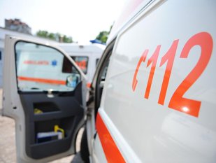 VIDEO | Reacție adversă anafilactică, după ce s-a vaccinat cu Pfizer, la o tânără de 16 ani din Maramureș VIDEO | Reacție adversă anafilactică, după ce s-a vaccinat cu Pfizer, la o tânără de 16 ani din Maramureș