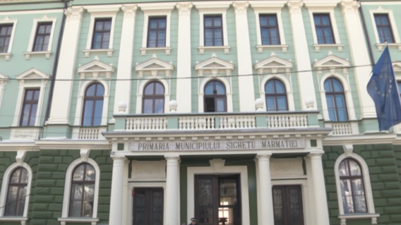VIDEO | CONSILIUL LOCAL SIGHET, ACȚIONAT ÎN INSTANȚĂ DE PRIMARUL VASILE MOLDOVAN: Edilul local cere dizolvarea Consiliului Local