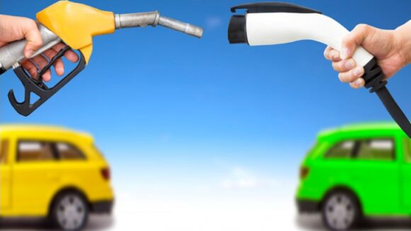 Mașinile electrice, un nou record de vânzări în Uniunea Europeană. Mașinile pe carburanți, tot mai puțin căutate Mașinile electrice, un nou record de vânzări în Uniunea Europeană. Mașinile pe carburanți, tot mai puțin căutate