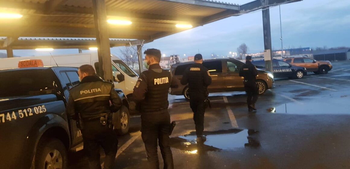 Controale în zonele aglomerate