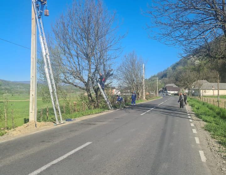 VIDEO | LUCRĂRI: Extindere de rețea electrică în comuna Bârsana