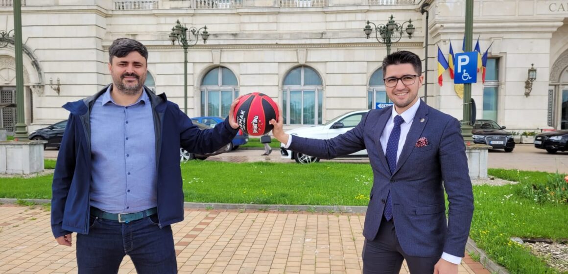 VIDEO | Brian Cristian, deputat USR PLUS: Am depus un proiect de lege pentru deschiderea terenurilor de sport din curtea școlilor