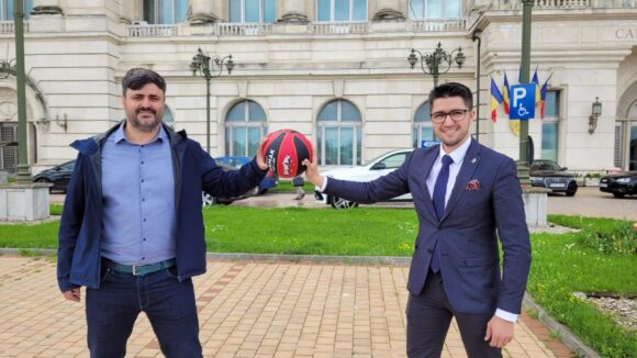 VIDEO | Brian Cristian, deputat USR PLUS: Am depus un proiect de lege pentru deschiderea terenurilor de sport din curtea școlilor