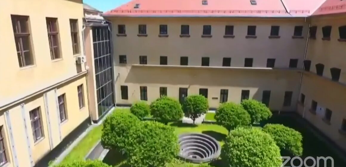 VIDEO | Lecție virtuală de istorie, la Memorialul Victimelor Comunismului și al Rezistenței din Sighet VIDEO | Lecție virtuală de istorie, la Memorialul Victimelor Comunismului și al Rezistenței din Sighet