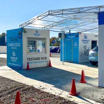 VIDEO | Centru de vaccinare de tip drive-through la Sighet VIDEO | Centru de vaccinare de tip drive-through la Sighet