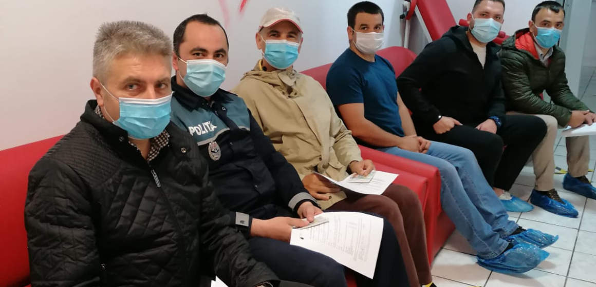 Poliţiştii rutieri maramureşeni, alături de cei care au nevoie de sânge