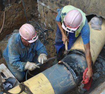 VIDEO | Întreruperi programate în furnizarea apei potabile – Reparații la conducta de DN 800 mm