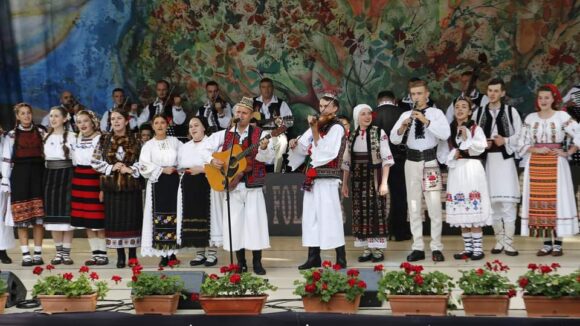 PROGRAM: Festivalul Național de Folclor ”Ion Petreuș” în Baia Mare
