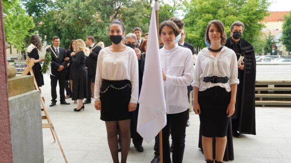 FOTO | Absolvenții Liceului Teoretic Németh László au fost binecuvântați de preoții mai multor confesiuni