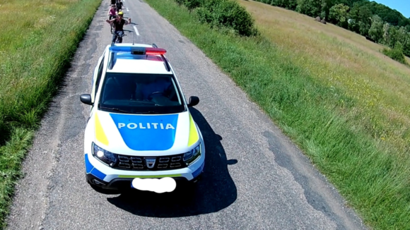 VIDEO | Excursie cu peripeții! Bicicliști escortați tocmai de…POLIȚIE