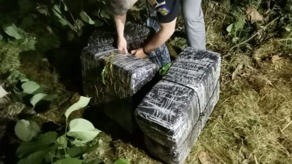 S-au găsit țigări de contrabandă de peste 116.000 de lei