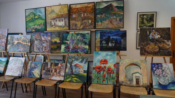 FOTO | Vernisajul expoziției de închidere a taberei de pictură din Baia Sprie