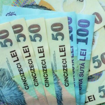 Tânără de 24 ani înșelată cu peste 24.000 lei în schimbul unor servicii ”speciale” Tânără de 24 ani înșelată cu peste 24.000 lei în schimbul unor servicii ”speciale”