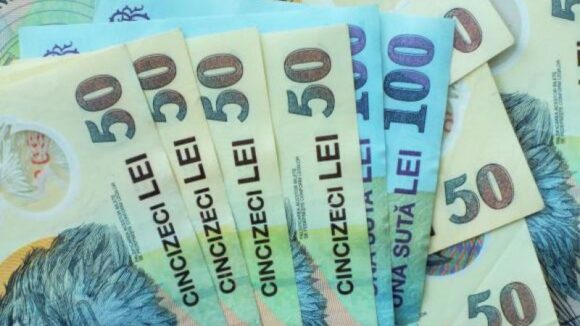 Tânără de 24 ani înșelată cu peste 24.000 lei în schimbul unor servicii ”speciale”
