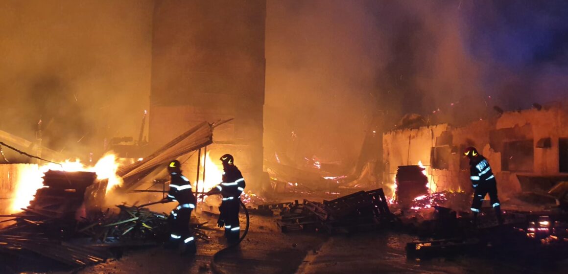 Video | Incendiu de amploare în Satulung Video | Incendiu de amploare în Satulung