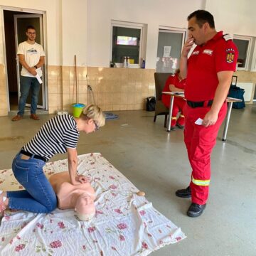 Voluntari la examen la ISU