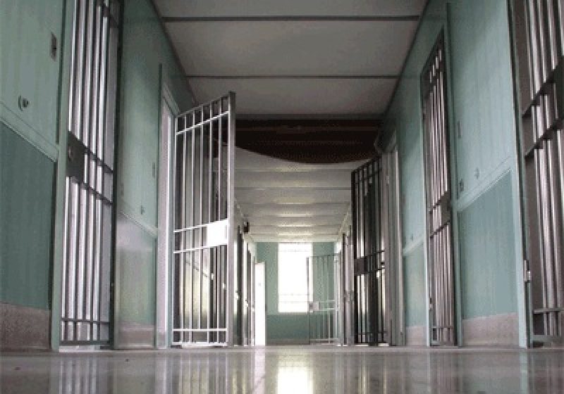 Condamnat pentru cinci infracțiuni Condamnat pentru cinci infracțiuni