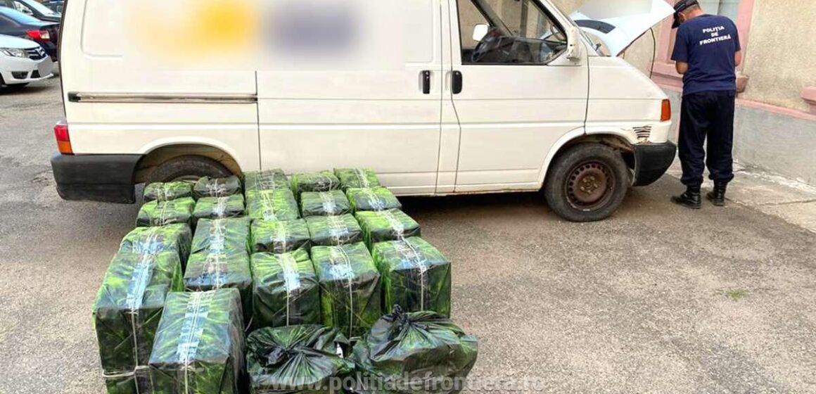 Video | Maramureșean reținut după ce a fost prins cu aproape 15.000 de pachete cu țigări de contrabandă Video | Maramureșean reținut după ce a fost prins cu aproape 15.000 de pachete cu țigări de contrabandă