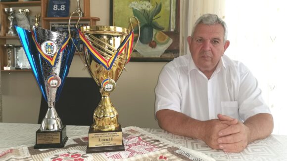 Video | Clubul de Șah al Municipiului Baia Mare, locurile 1 și 3 la Campionatele naționale de seniori Video | Clubul de Șah al Municipiului Baia Mare, locurile 1 și 3 la Campionatele naționale de seniori