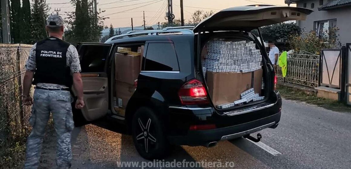 Focuri de armă pentru oprirea în trafic a două autoturisme încărcate cu țigări de contrabandă