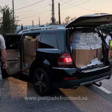 Focuri de armă pentru oprirea în trafic a două autoturisme încărcate cu țigări de contrabandă Focuri de armă pentru oprirea în trafic a două autoturisme încărcate cu țigări de contrabandă