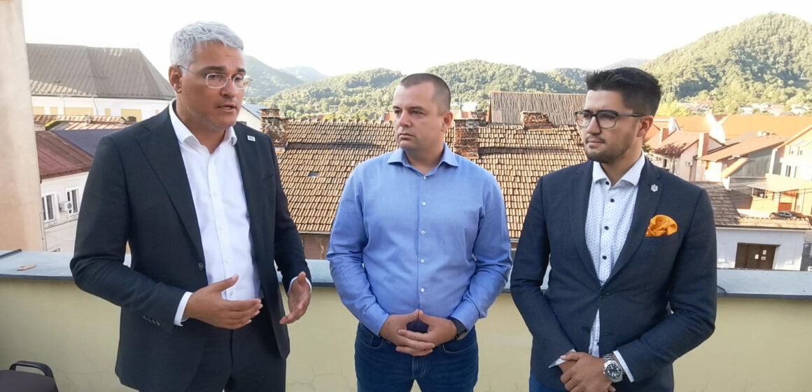 Video | Europarlamentarul USR-PLUS Dragoș Pîslaru a vizitat Pirita la Baia Mare
