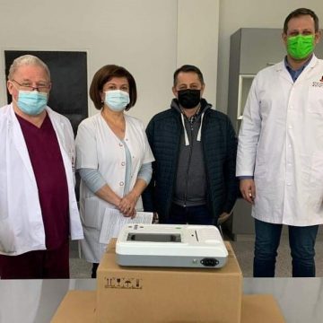 Video | Donație pentru dotarea Centrului de evaluare COVID de la Spitalul Județean