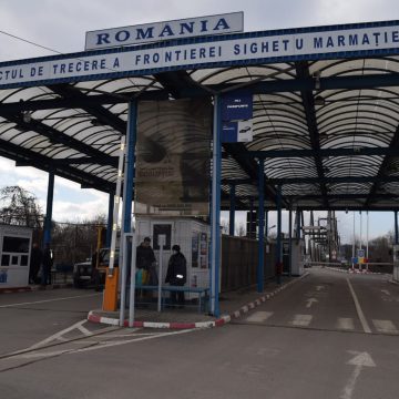 Peste zece mii de cetățeni ucraineni au trecut granița cu România în cursul zilei de ieri Peste zece mii de cetățeni ucraineni au trecut granița cu România în cursul zilei de ieri