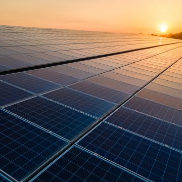 1.800 de panouri fotovoltaice de înaltă eficiență vor fi instalate în localitățile Buşag și Sârbi