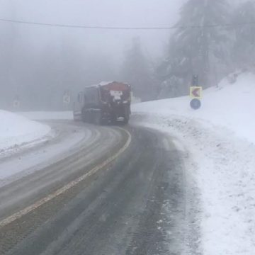 Video | Trafic rutier în condiții de iarnă