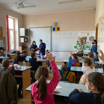 La discuții cu polițiștii