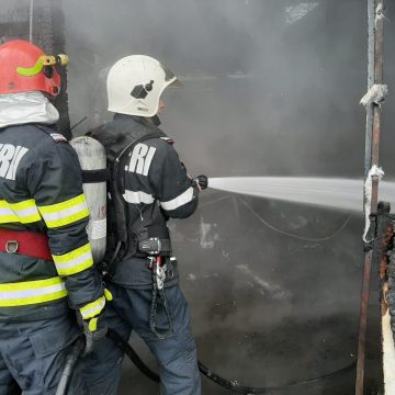 Pompierii maramureşeni au intervenit în 10 situaţii de urgenţă în weekendul trecut