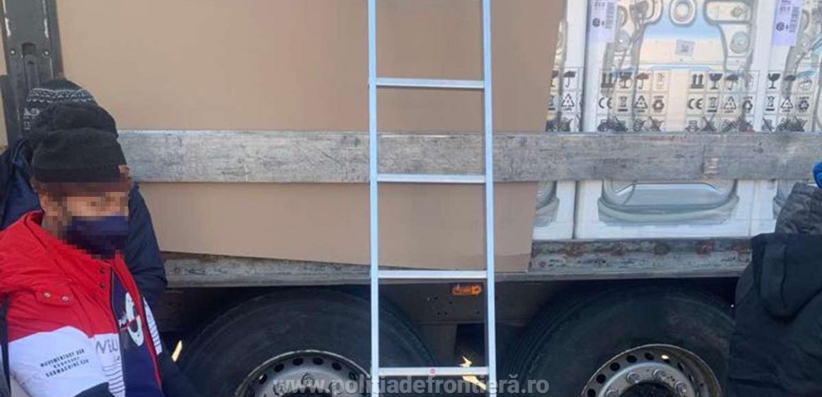 31 de cetățeni din Bangladesh, ascunși într-un TIR cu electrocasnice