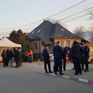 Situația la Punctul de Trecere a Frontierei Sighetu Marmației în 19 martie, alți 26 ucraineni au trecut prin apa râului Tisa Situația la Punctul de Trecere a Frontierei Sighetu Marmației în 19 martie, alți 26 ucraineni au trecut prin apa râului Tisa