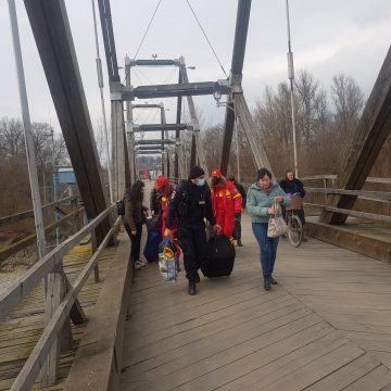 Situația la Punctul de Trecere a Frontierei Sighetu Marmației în 12 martie. 23 de ucraineni au trecut prin apa râului Tisa