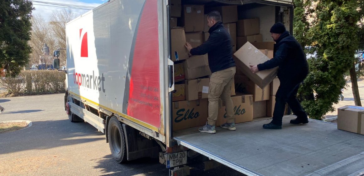 Consiliul Județean Maramureș – Campaniile de sprijin pentru Ucraina continuă în fiecare zi. Solidaritate și sprijin pentru refugiații și soldații ucraineni