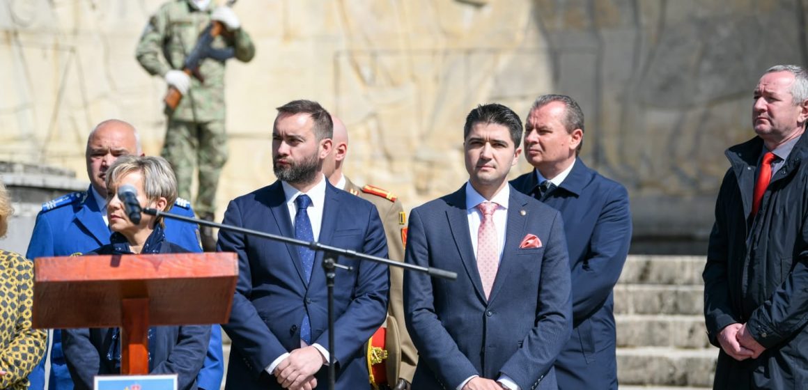 Cristian Brian, USR PLUS: Cu gândul la bunicul meu din Lucăcești am participat la Ziua Veteranilor de Război Cristian Brian, USR PLUS: Cu gândul la bunicul meu din Lucăcești am participat la Ziua Veteranilor de Război