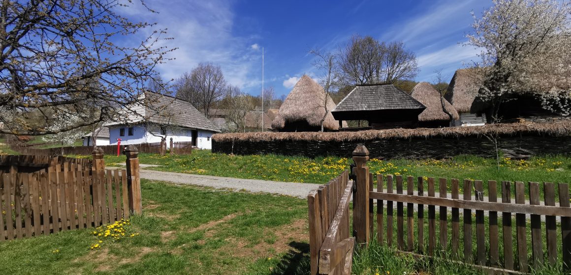 Video | Muzeul Satului din Baia Mare își redeschide porțile luni, 25 aprilie, cu o serie de evenimente