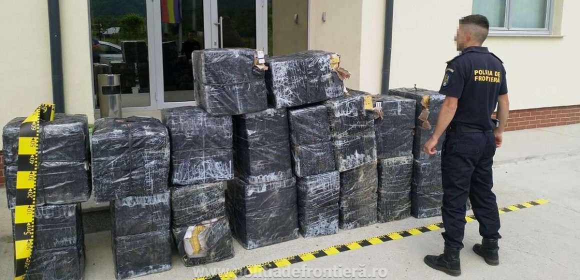 Video | S-au găsit țigări de contrabandă de 216.000 de lei